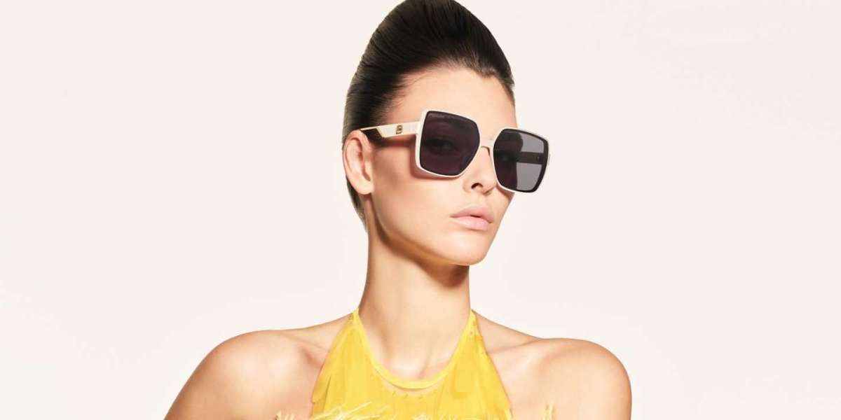 Nên mua kính đa tròng Essilor ở đâu để đảm bảo chất lượng?