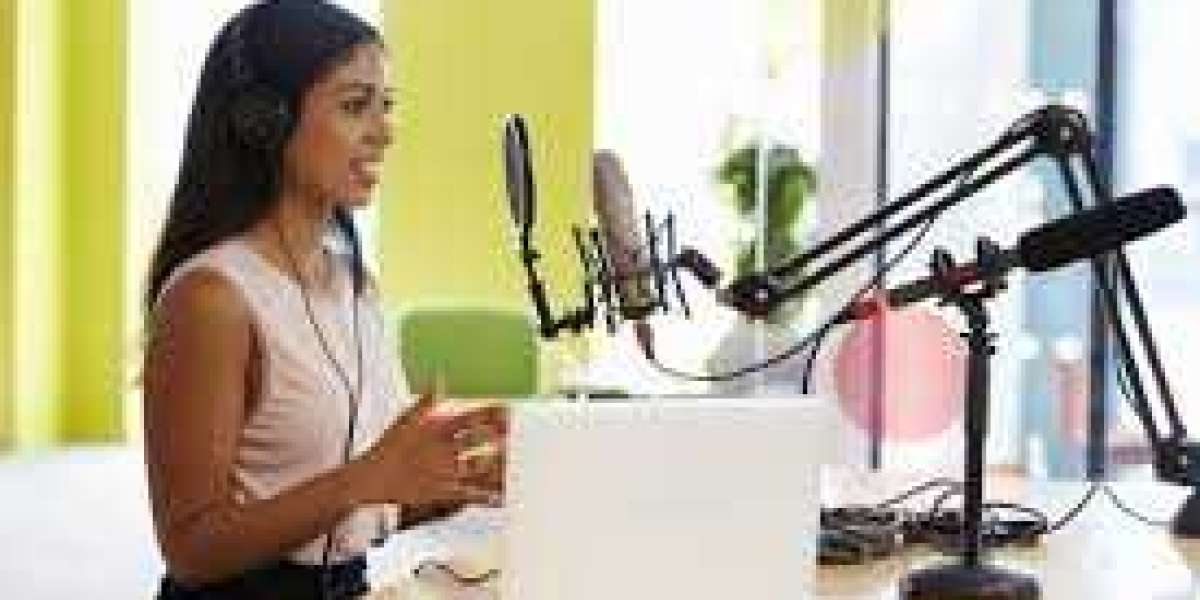 Podcasting Market Size, Share & Trends | Report [2032]
